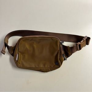 Lululemon 2L Belt Bag